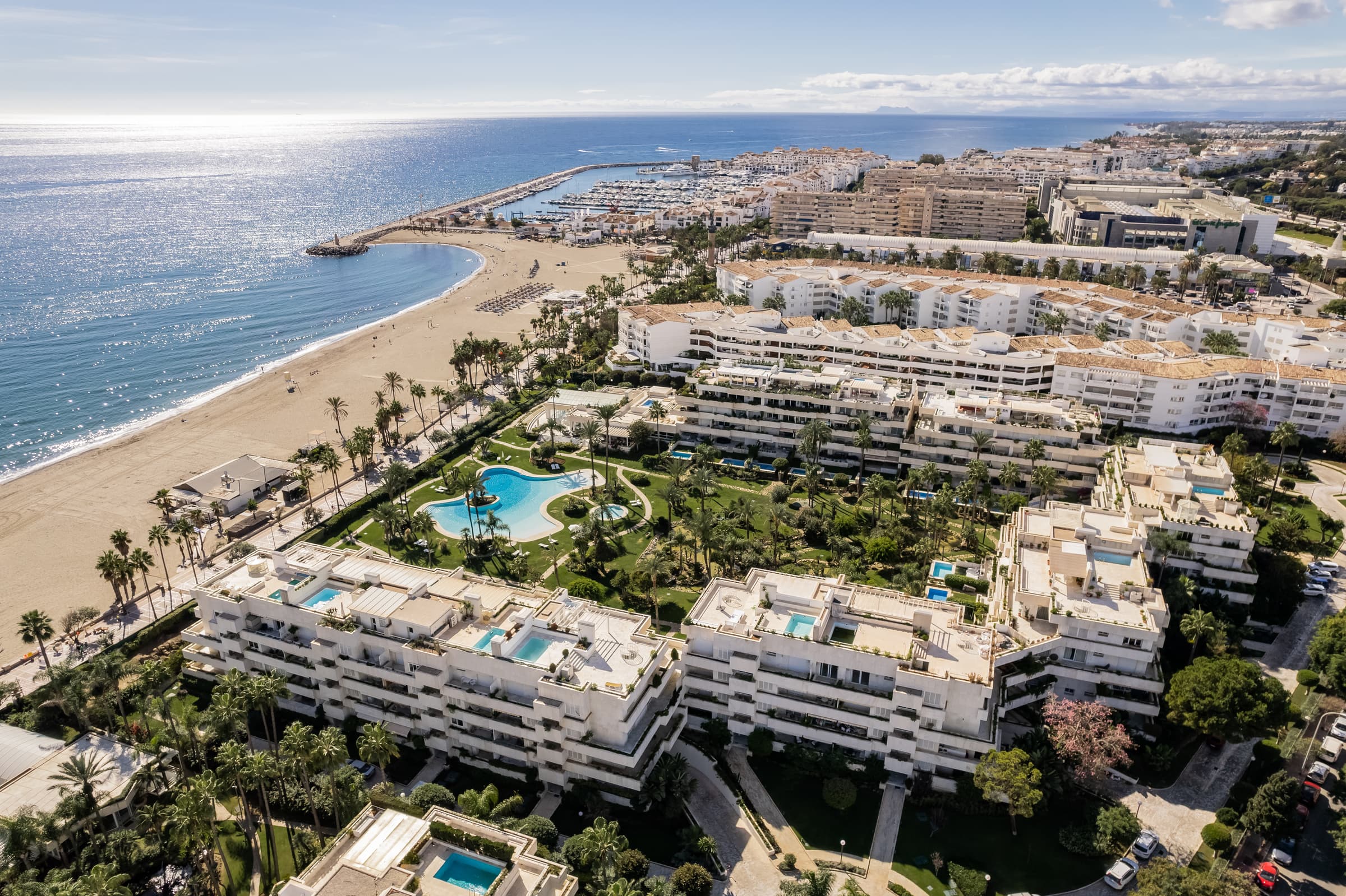 Corner Beachfront Duplex Penthouse in Los Granados Puerto Banus, exterior