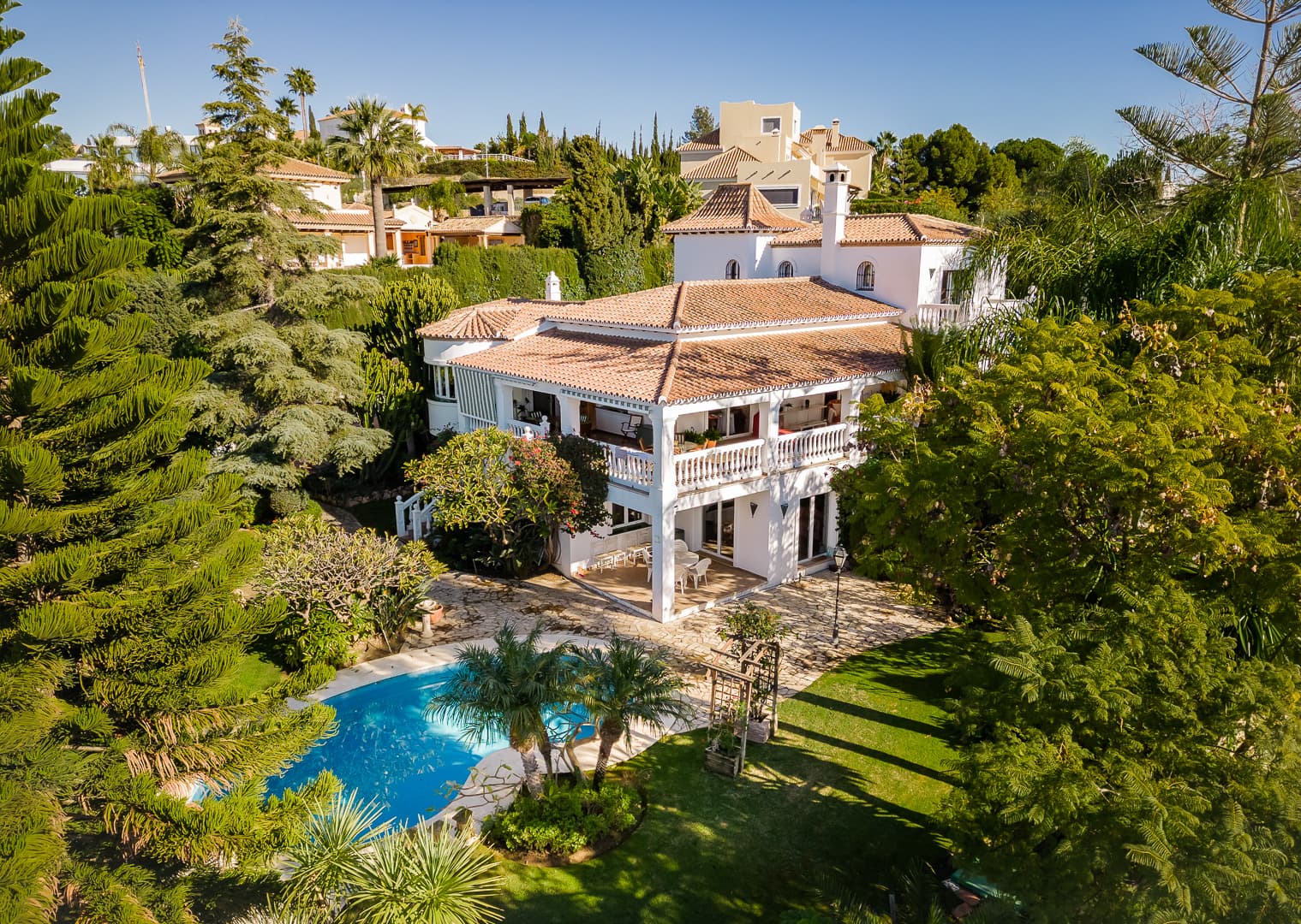 Good Value Four Bedroom family Villa in El Paraiso, Benahavís, exterior