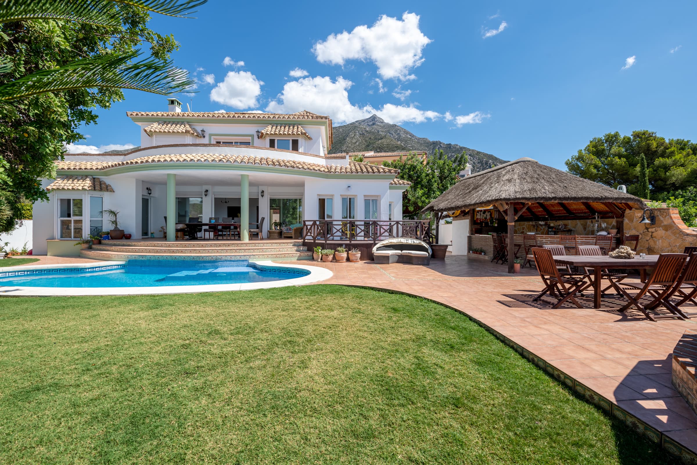 Villa Kentri A Family Villa for Sale in Istan, exterior